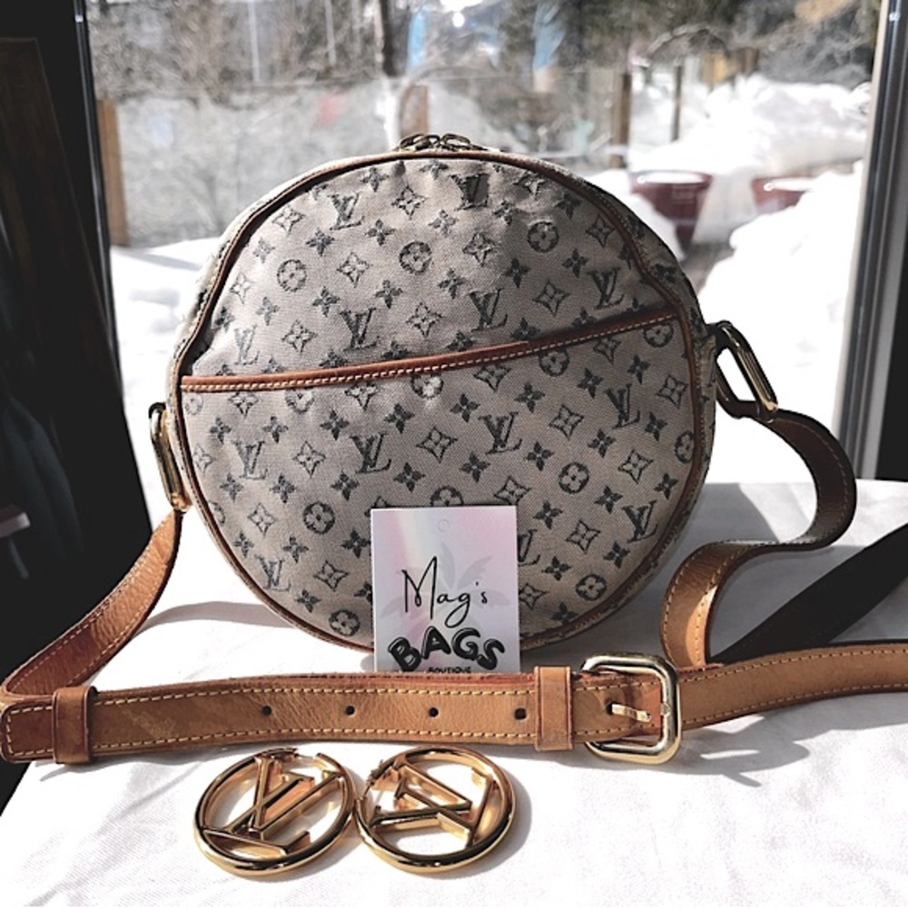 Louis Vuitton: Round Monogram LV Mini Crossbody Bag (seen on Ariana Grande)
